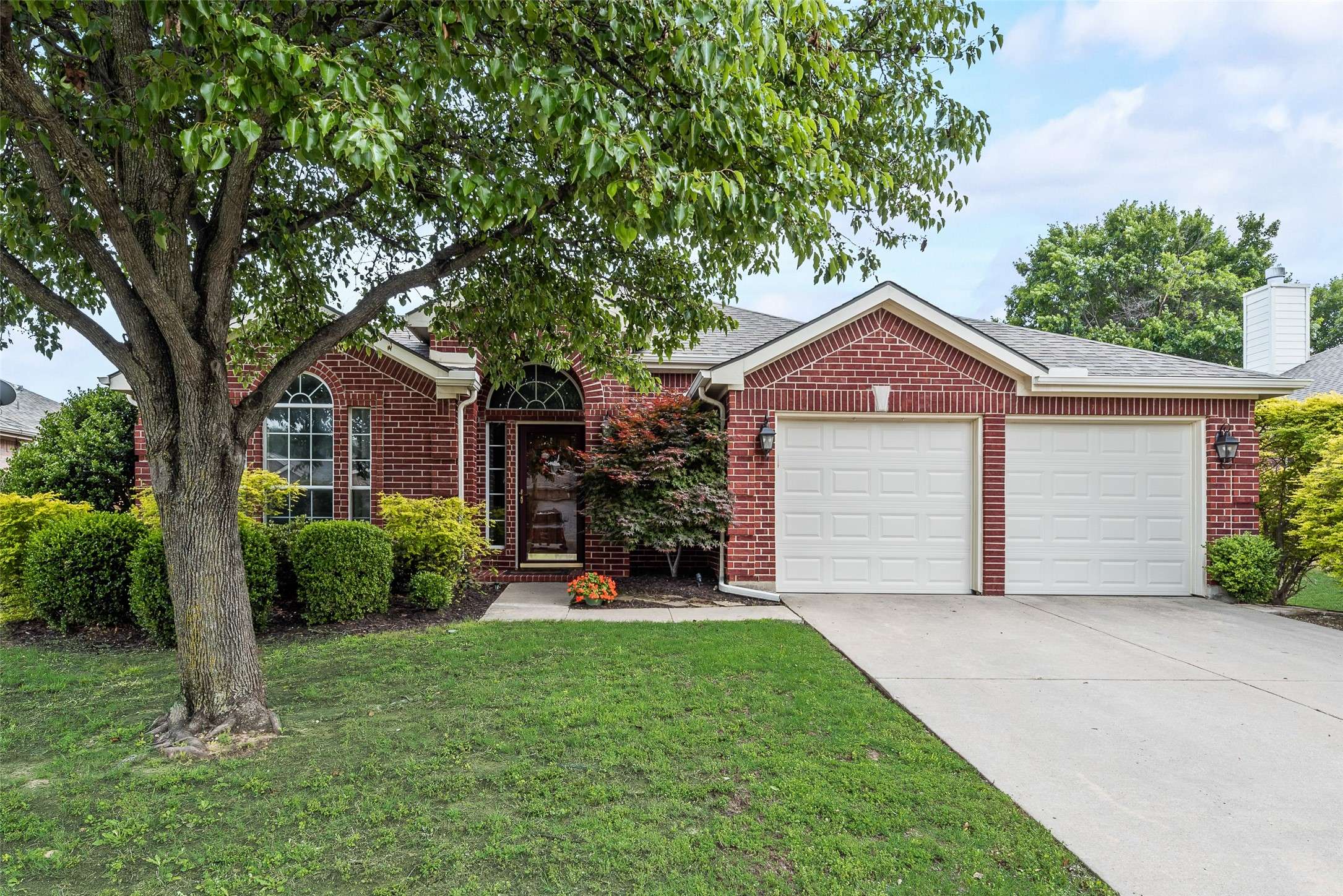 3012 Brett RD, Corinth, TX 76210