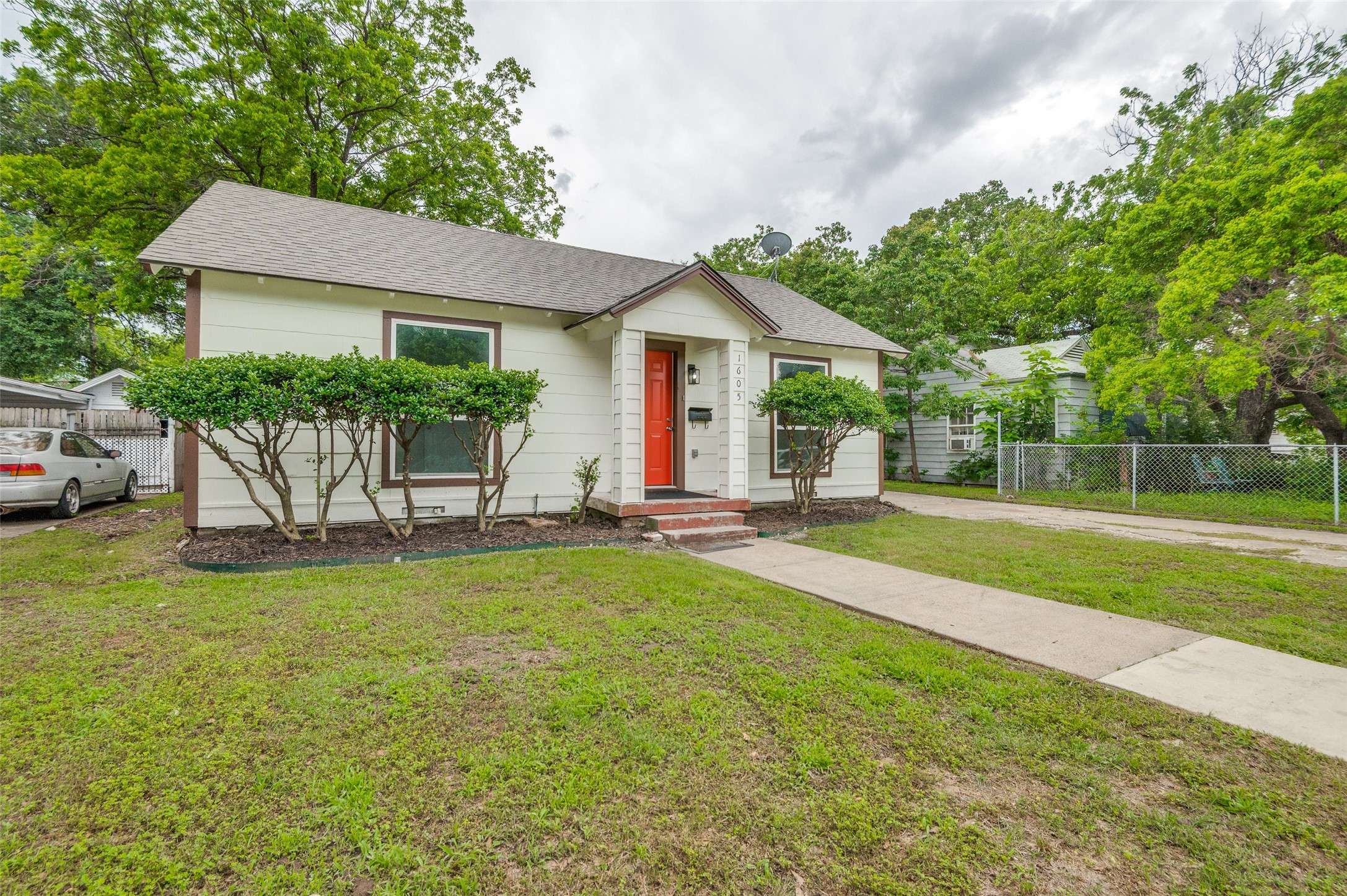 Grand Prairie, TX 75050,1605 Pine ST