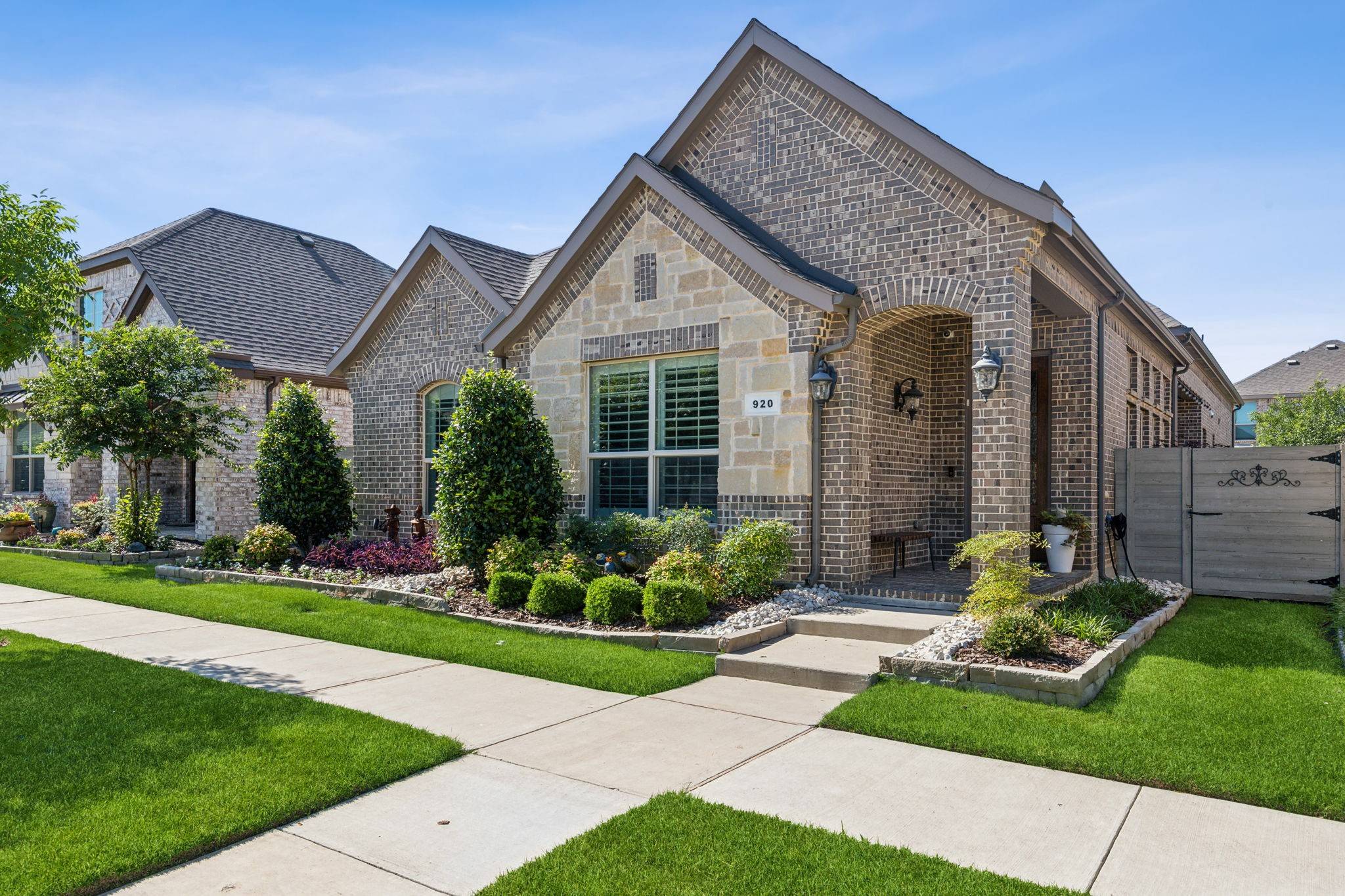 920 Plaza LN, Argyle, TX 76226