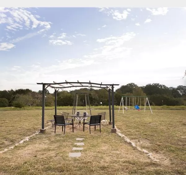 Valley Mills, TX 76689,1588 Fm 2490