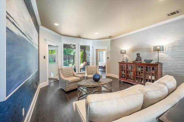 Bedford, TX 76021,1200 Carousel DR