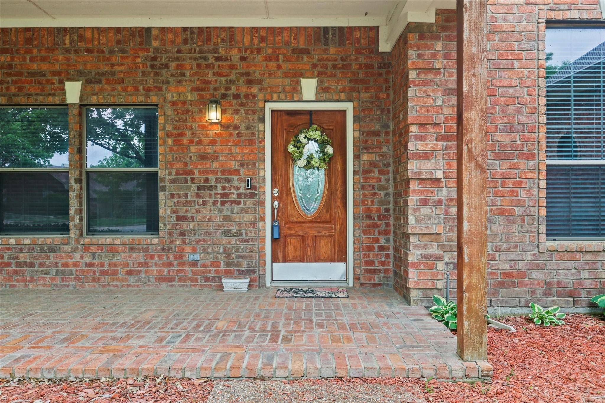 607 Cedar DR, Pilot Point, TX 76258