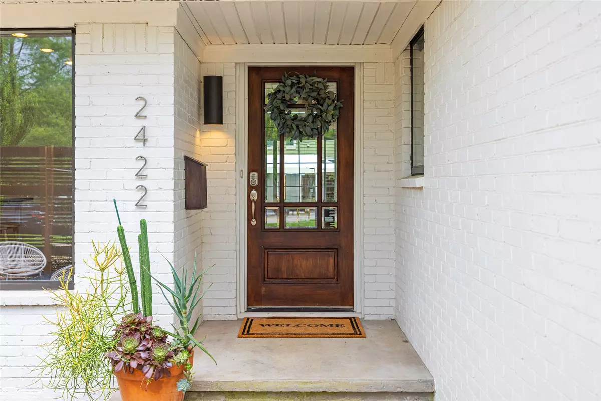 Dallas, TX 75214,2422 Loving AVE