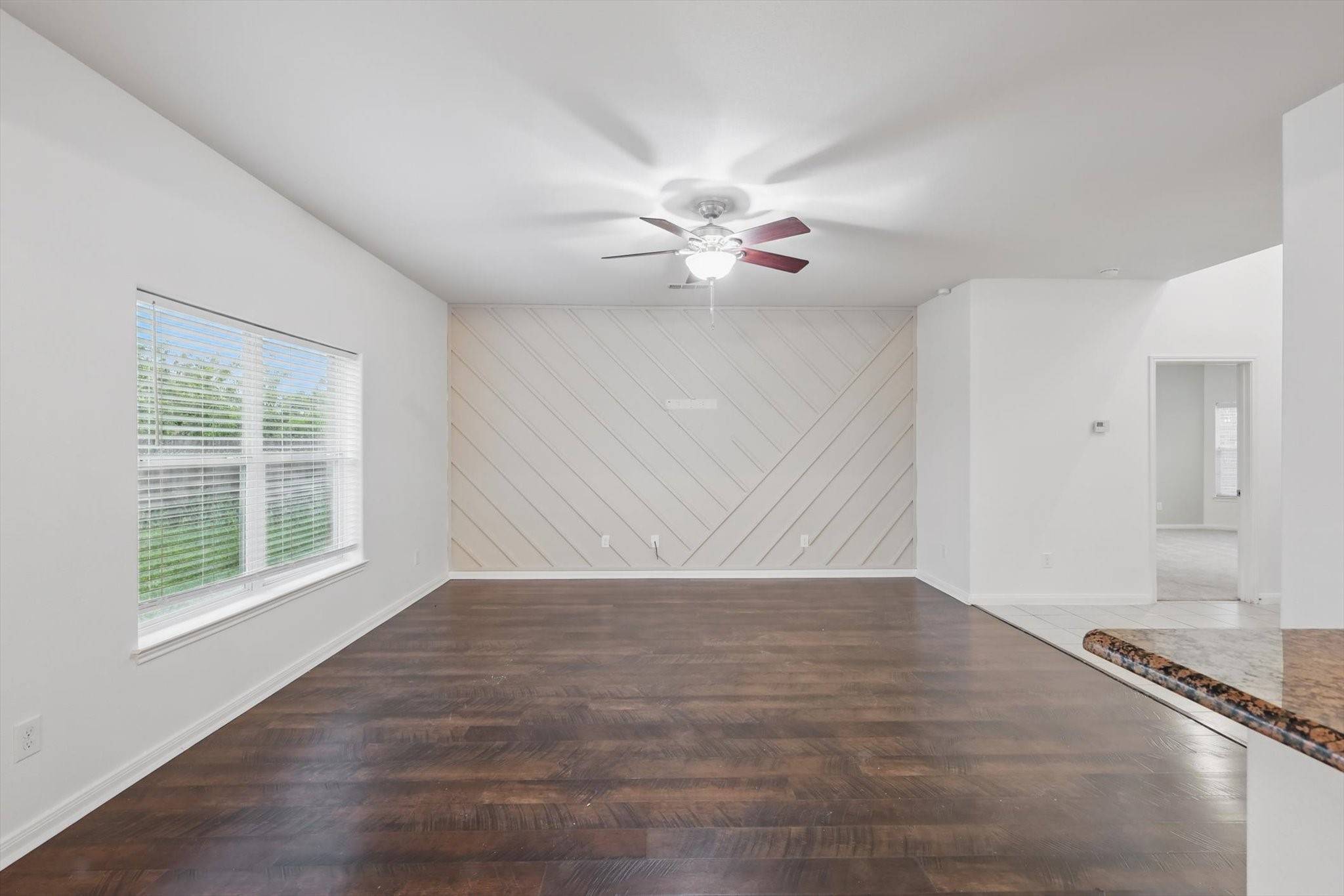 Anna, TX 75409,208 Mill ST