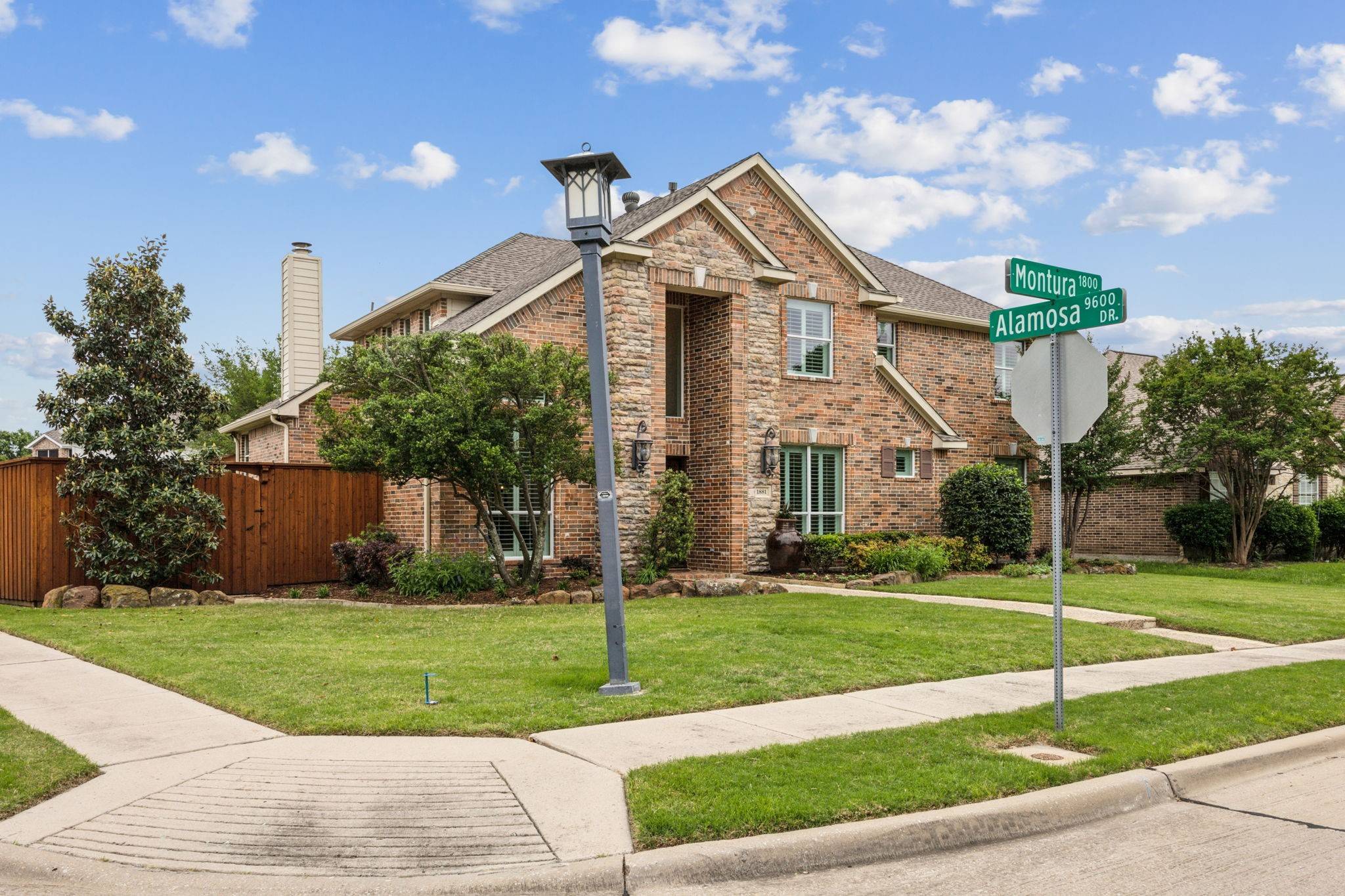 Frisco, TX 75033,1881 Montura LN