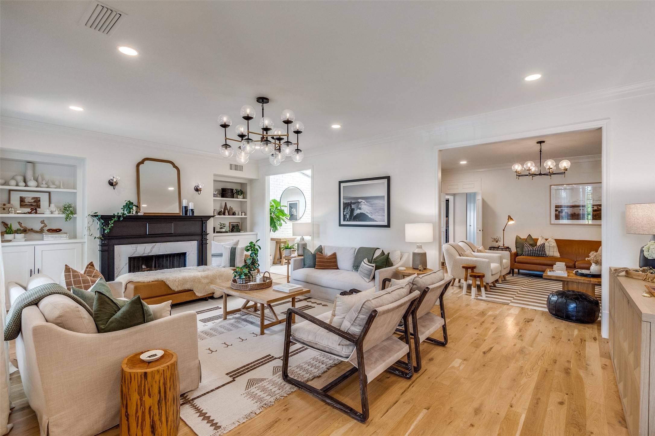 3867 S Versailles AVE, Dallas, TX 75209