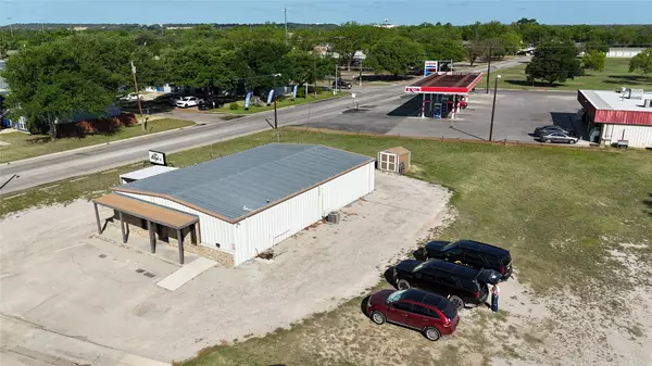 2810 4th ST, Brownwood, TX 76801