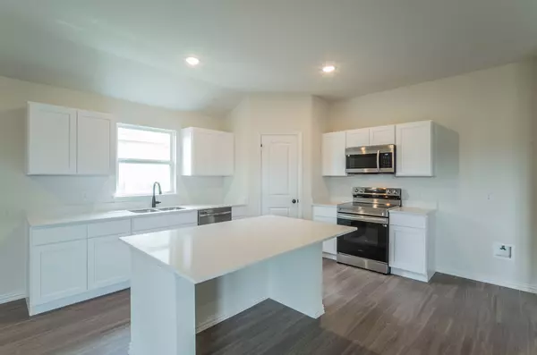 Cleburne, TX 76033,404 Rose AVE