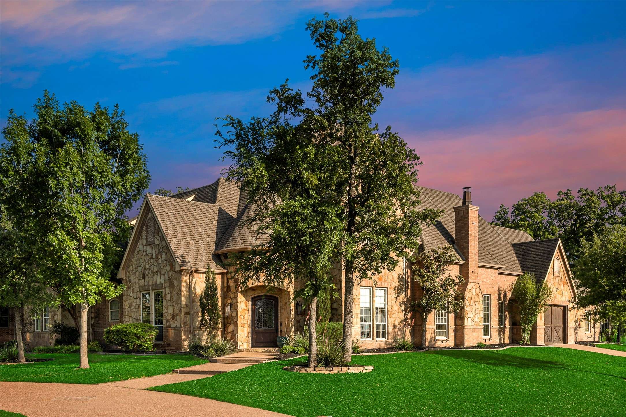 5841 Lakeside DR, Fort Worth, TX 76179