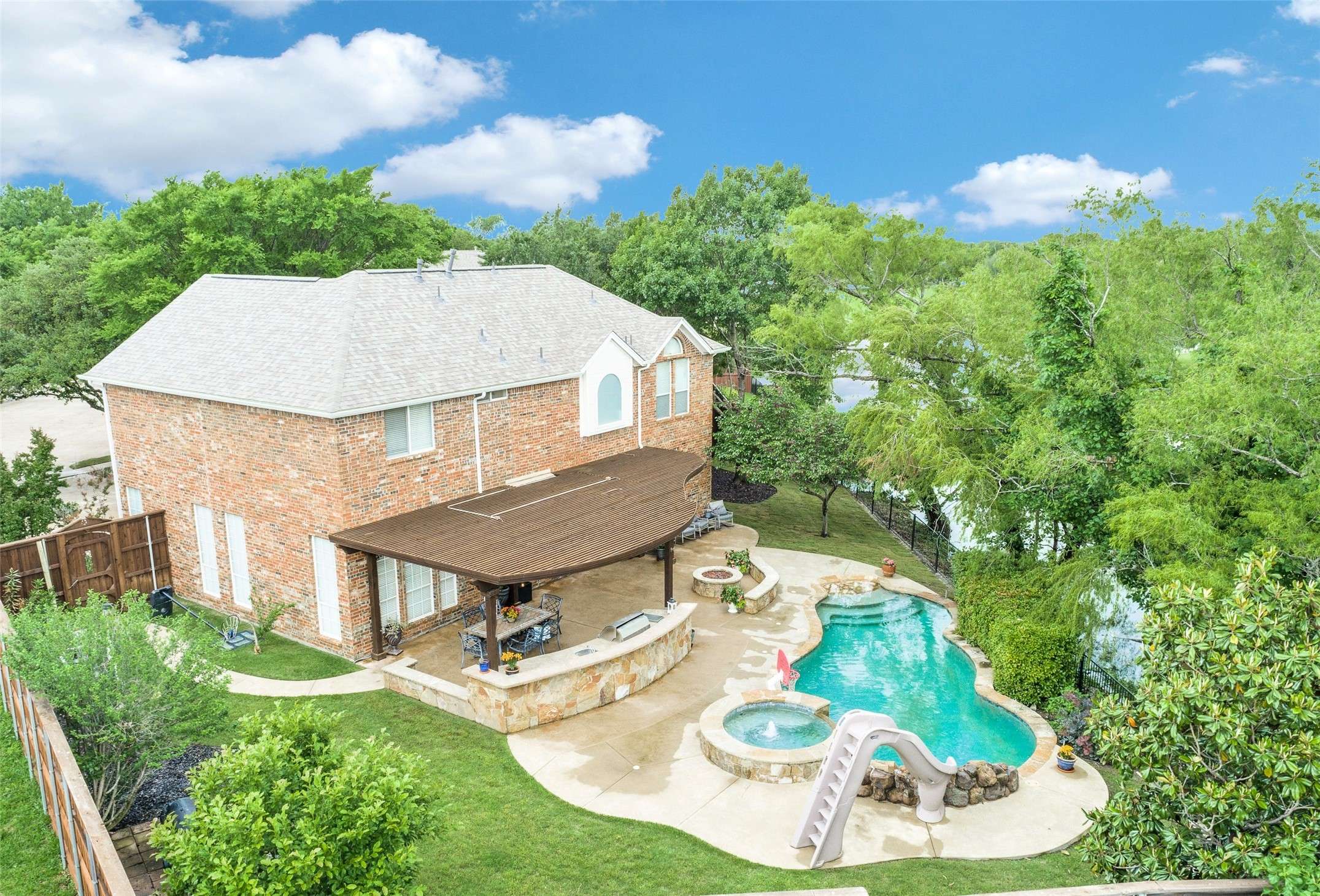 Frisco, TX 75035,12170 Shoal Creek DR