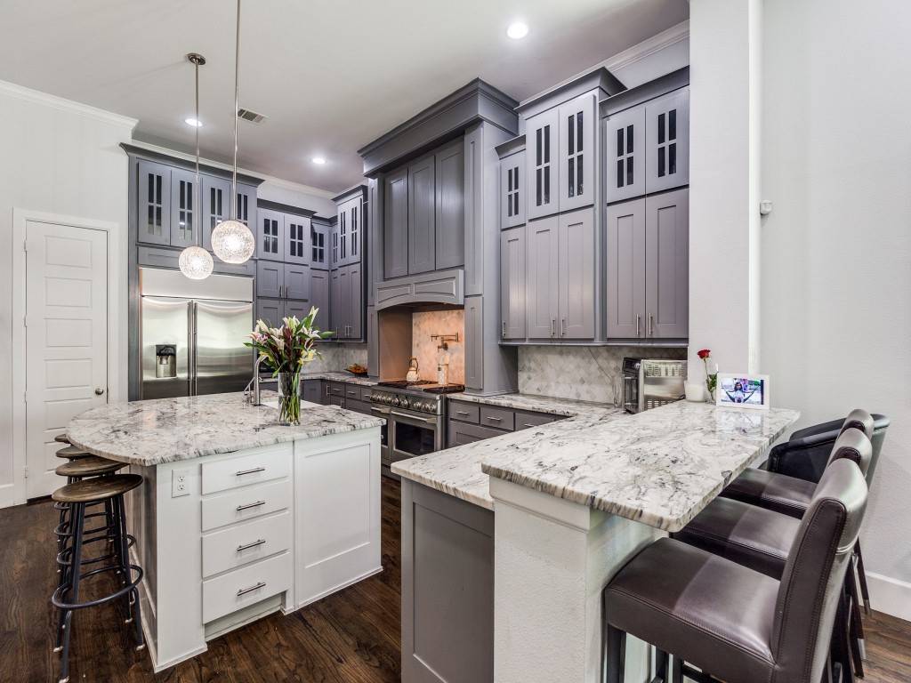 Dallas, TX 75214,3932 Frontier LN