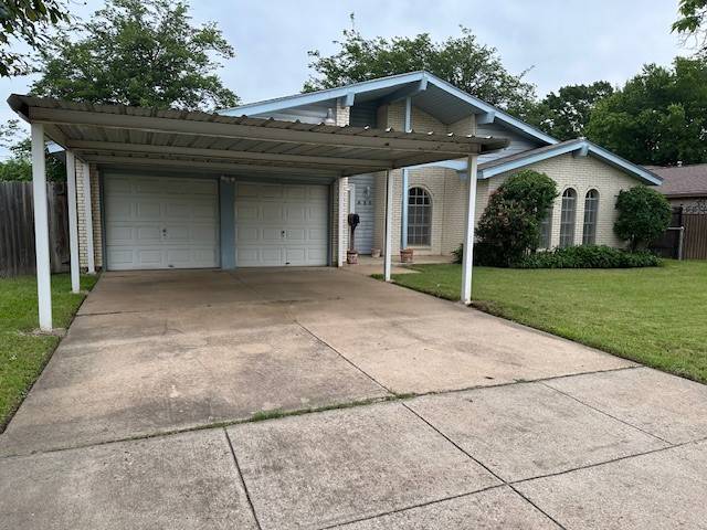 820 Marlene DR, Everman, TX 76140