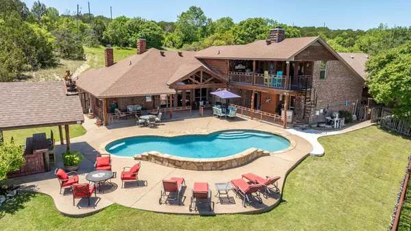475 Magic VLY, Bluff Dale, TX 76433