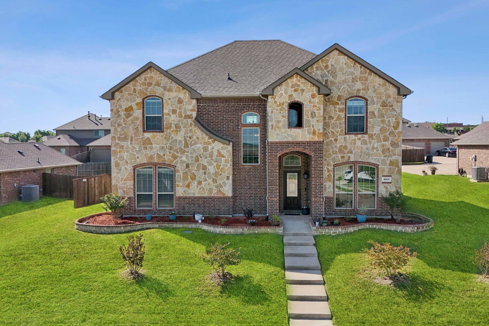 1011 Richmond DR, Rockwall, TX 75087