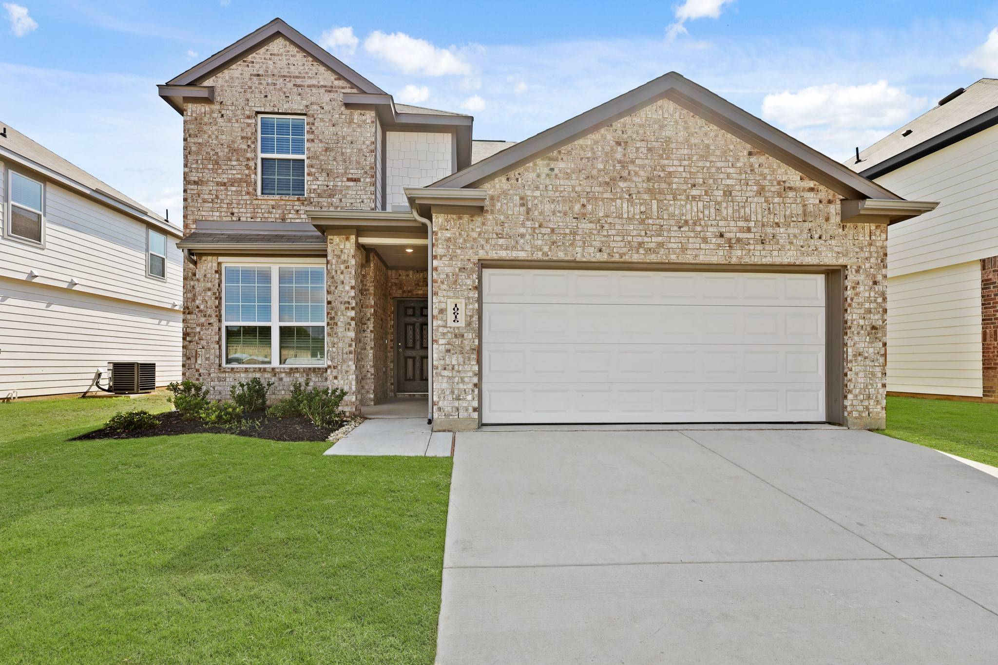 10616 Stag LN, Fort Worth, TX 76036