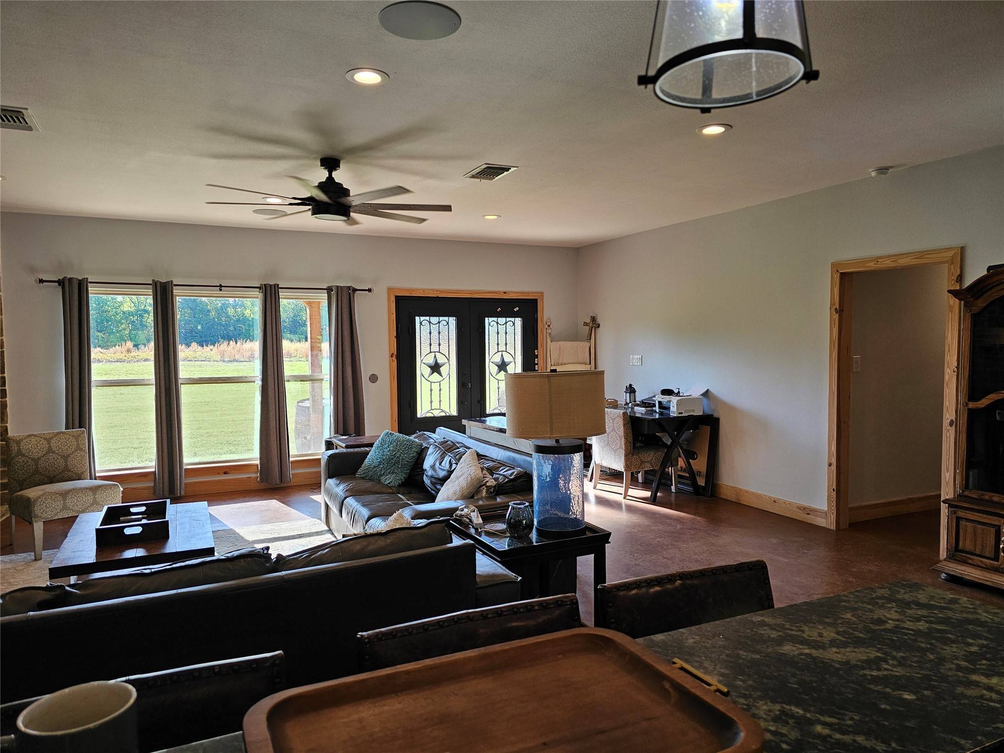 Winnsboro, TX 75494,437 County Road 3190