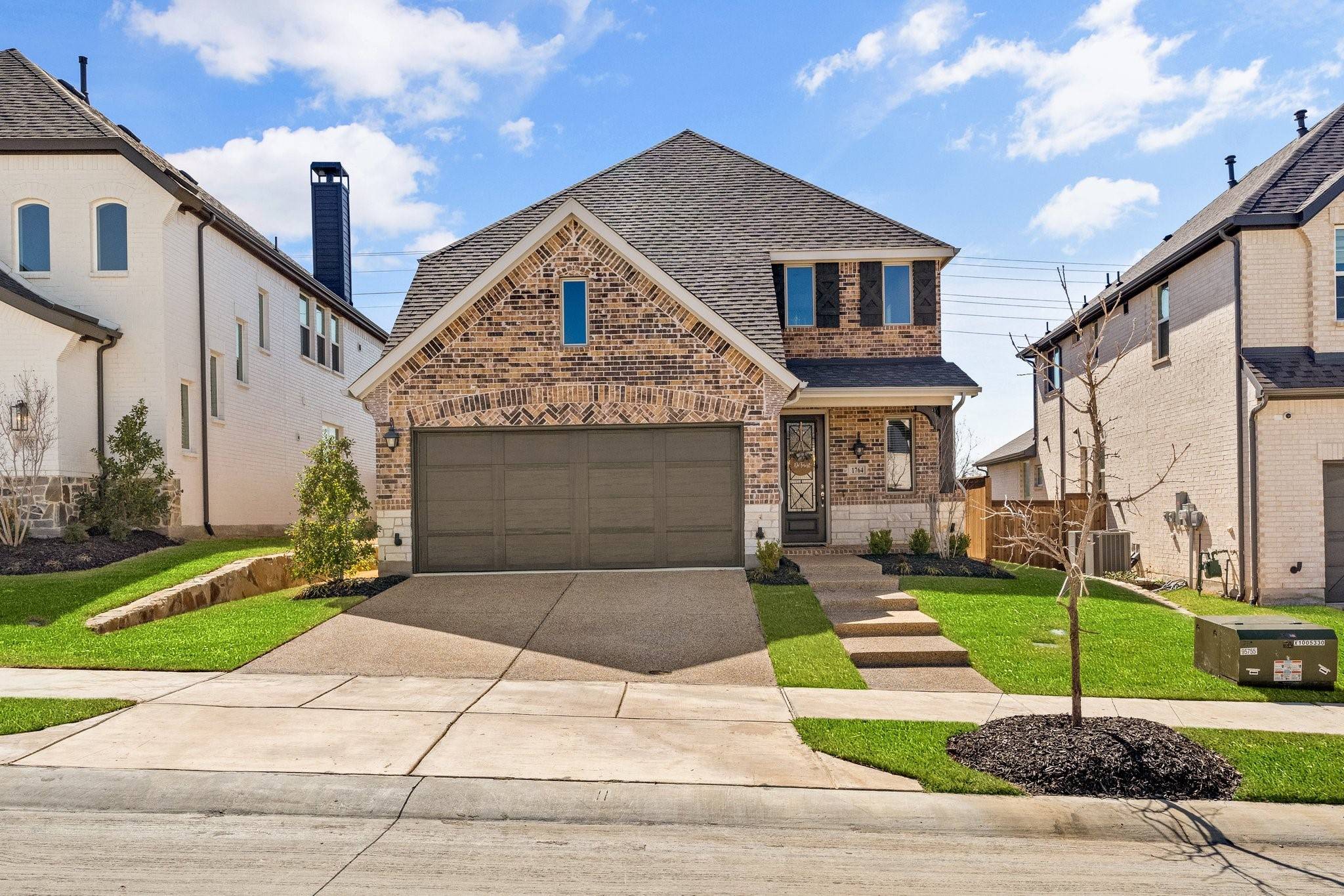 1764 Dartmoor DR, Carrollton, TX 75010