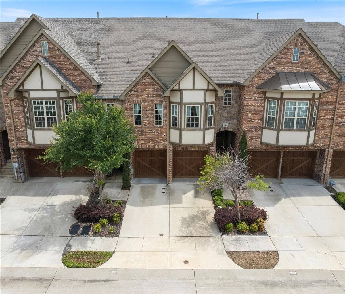 556 Waterloo DR, Lewisville, TX 75067