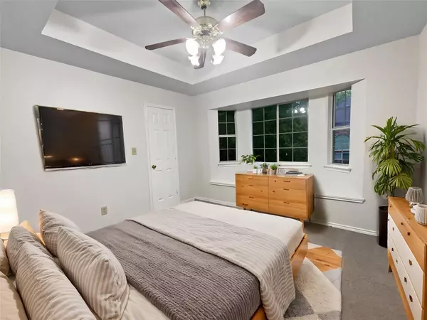 Mckinney, TX 75072,5118 Feather Crest