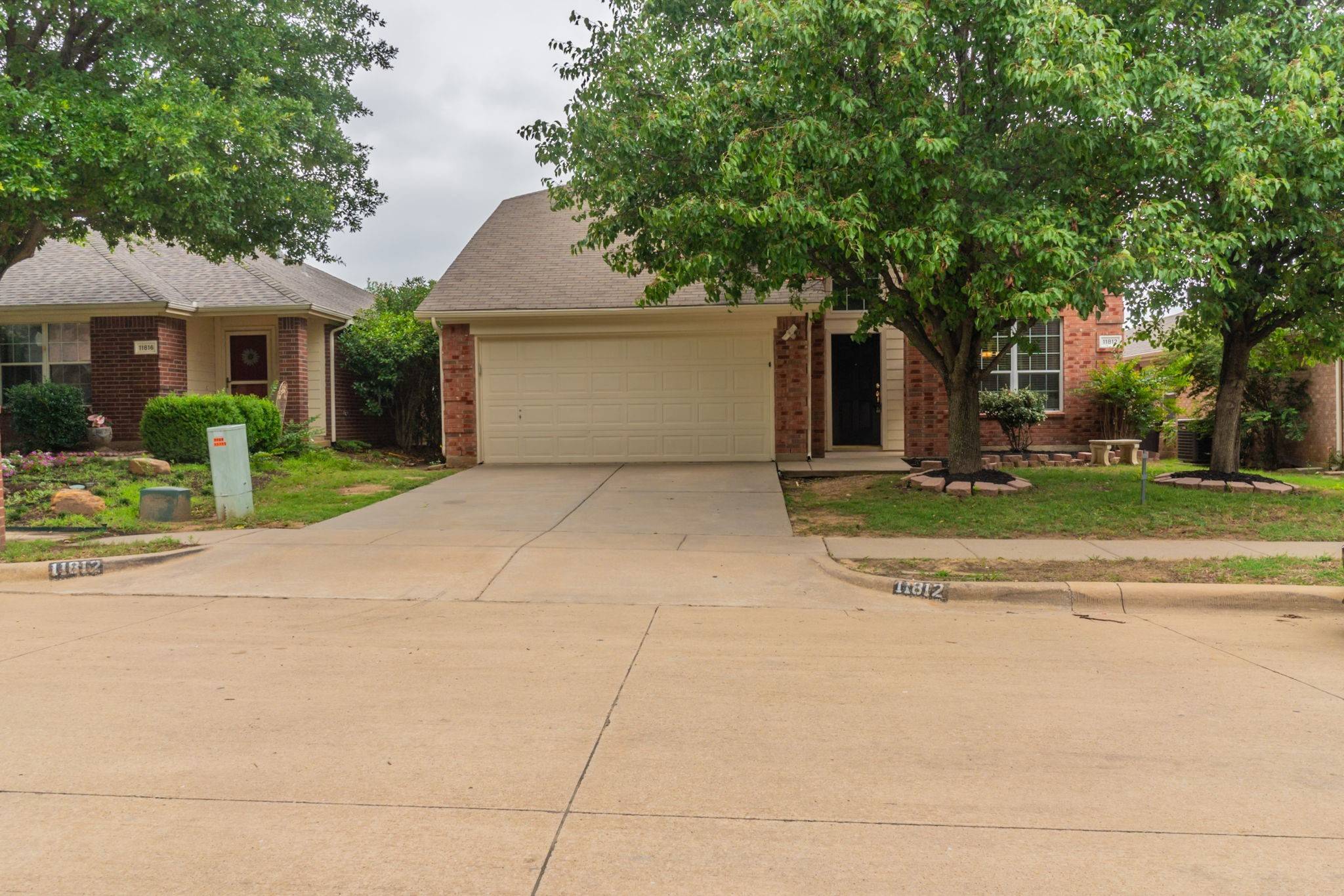 11812 Ponderosa Pine DR, Fort Worth, TX 76244