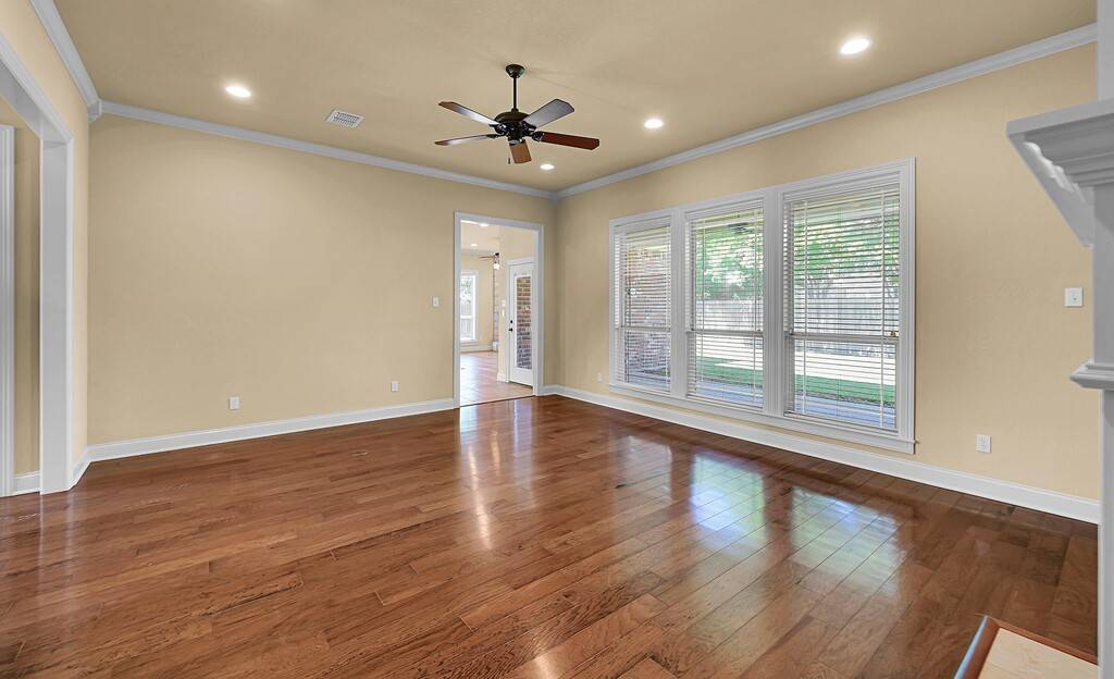 Waco, TX 76712,1105 Charing Cross DR