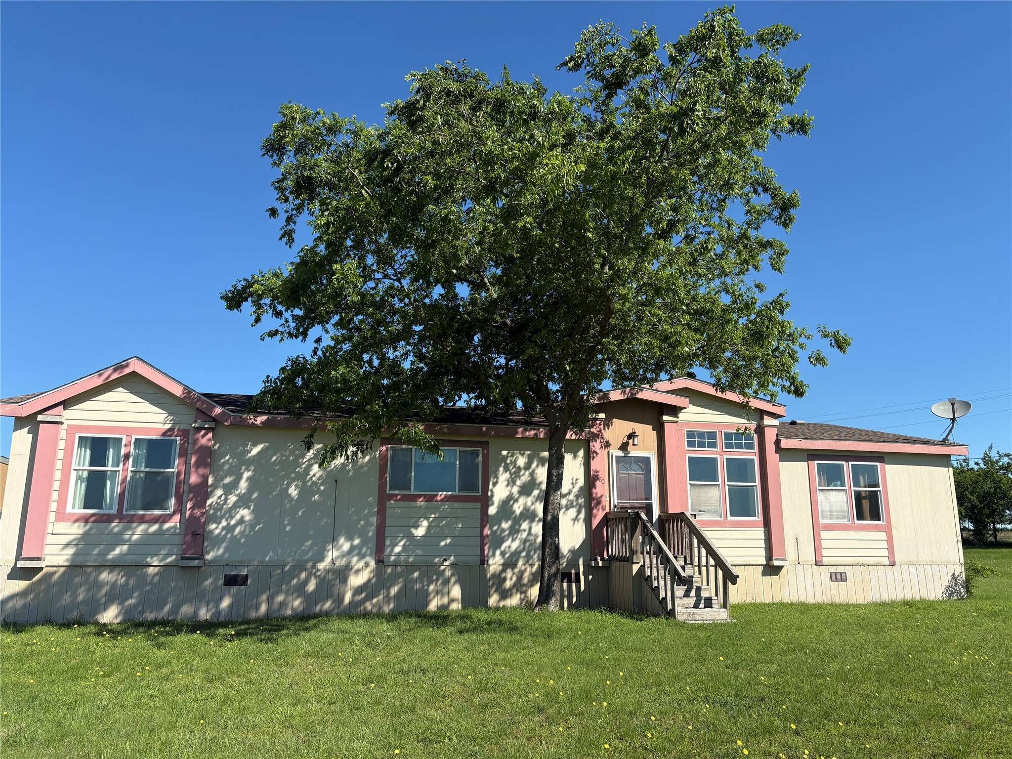 12580 Wildflower LN, Justin, TX 76247