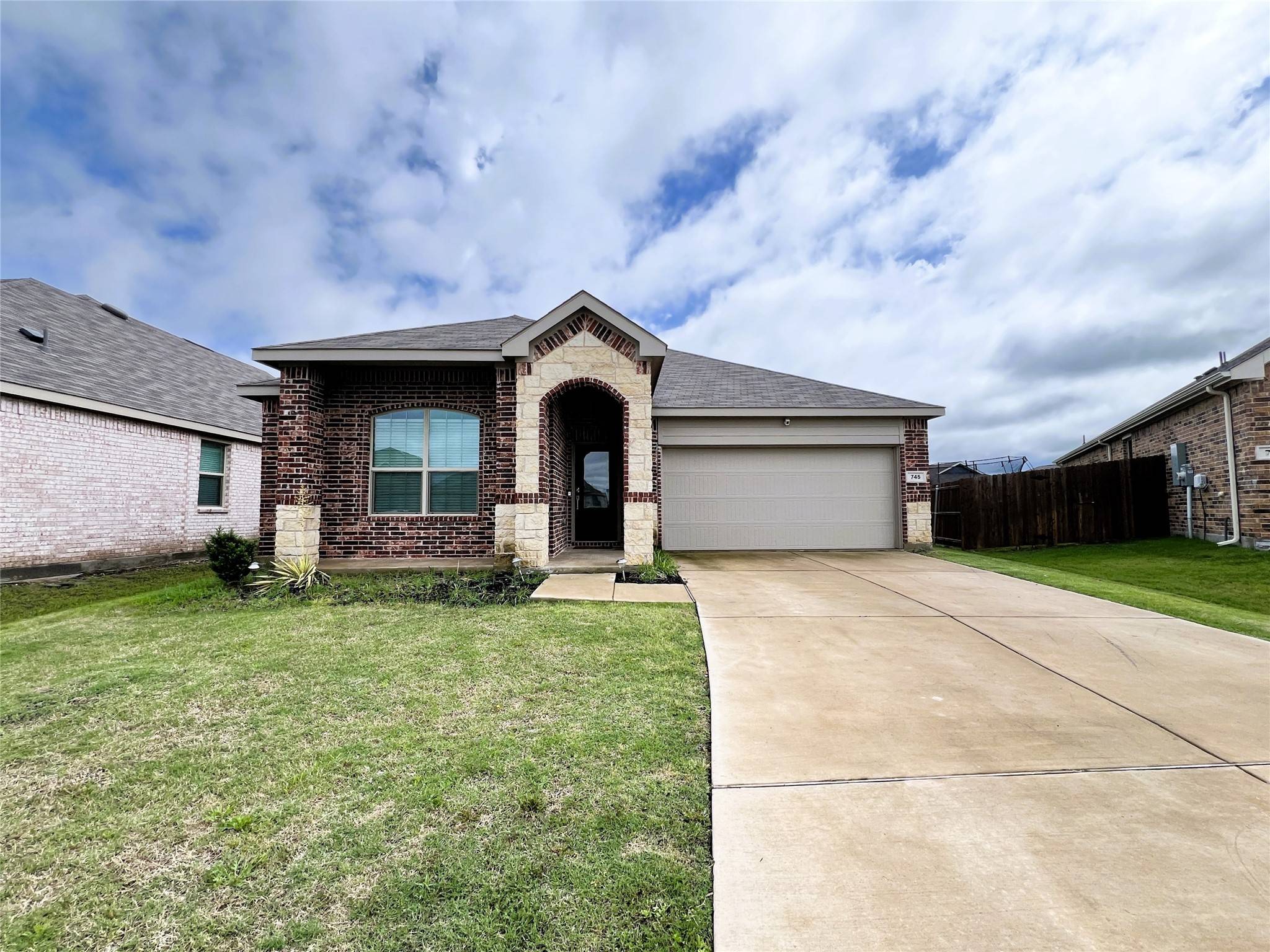 745 Twinvale DR, Princeton, TX 75407