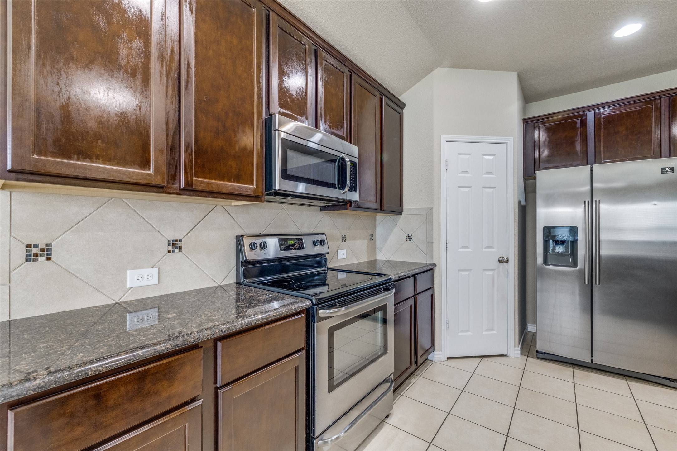 Grand Prairie, TX 75052,5844 Sunny Meadow LN