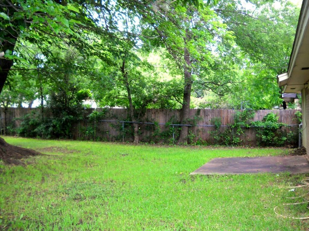 Lewisville, TX 75067,520 Sweetbriar DR