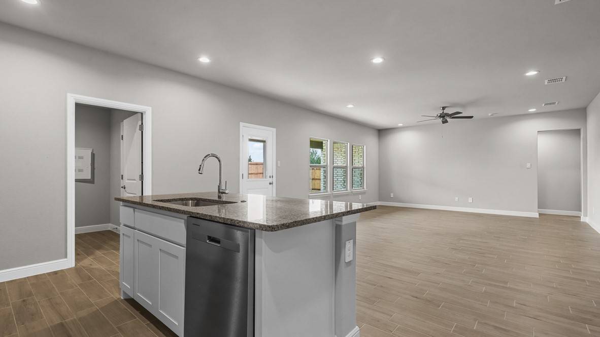 Mansfield, TX 76063,302 SYDNEY LN