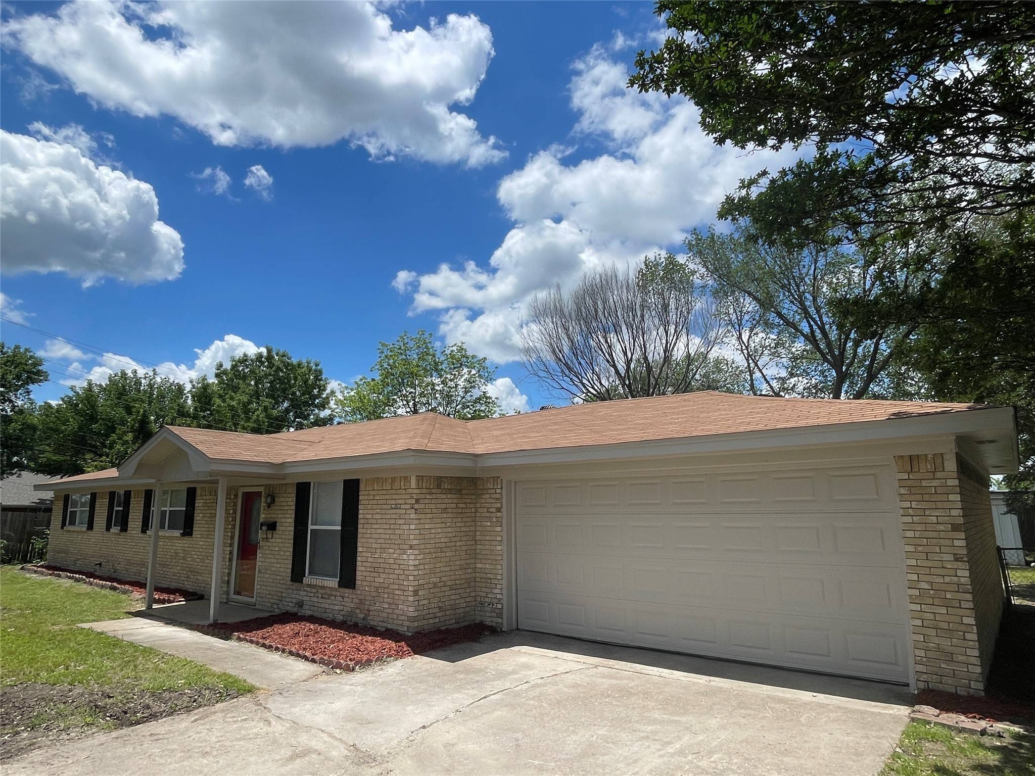6706 Frontage RD, Greenville, TX 75402