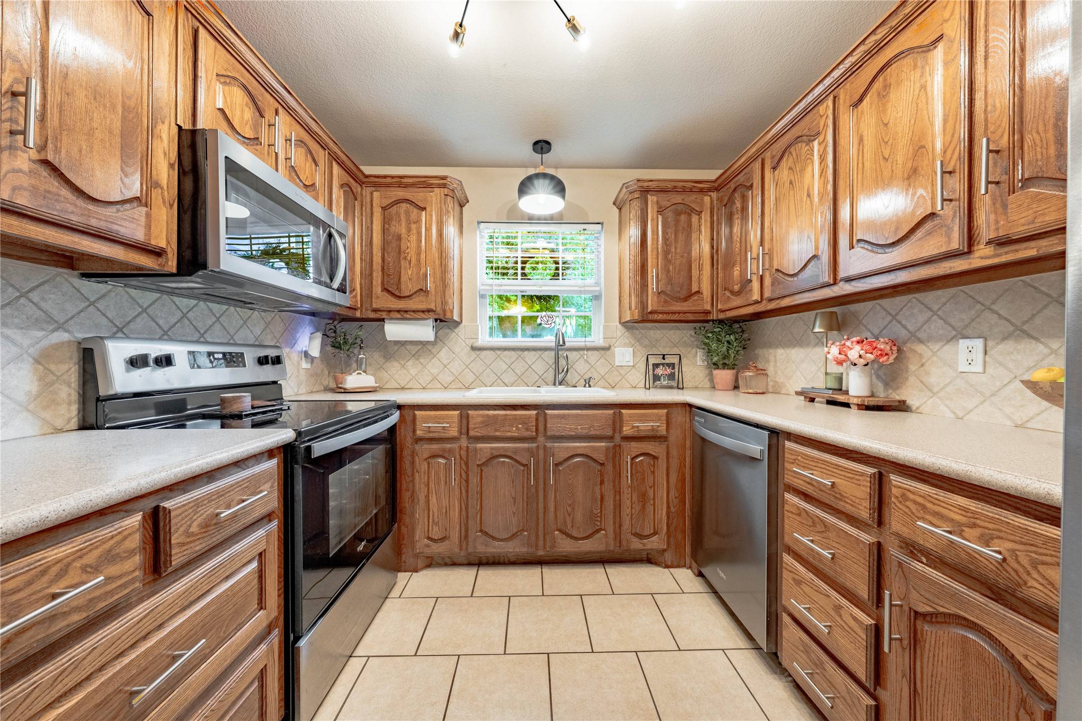 Kemp, TX 75143,10481 County Road 4022