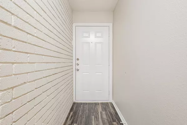 Garland, TX 75040,1017 Westminster LN