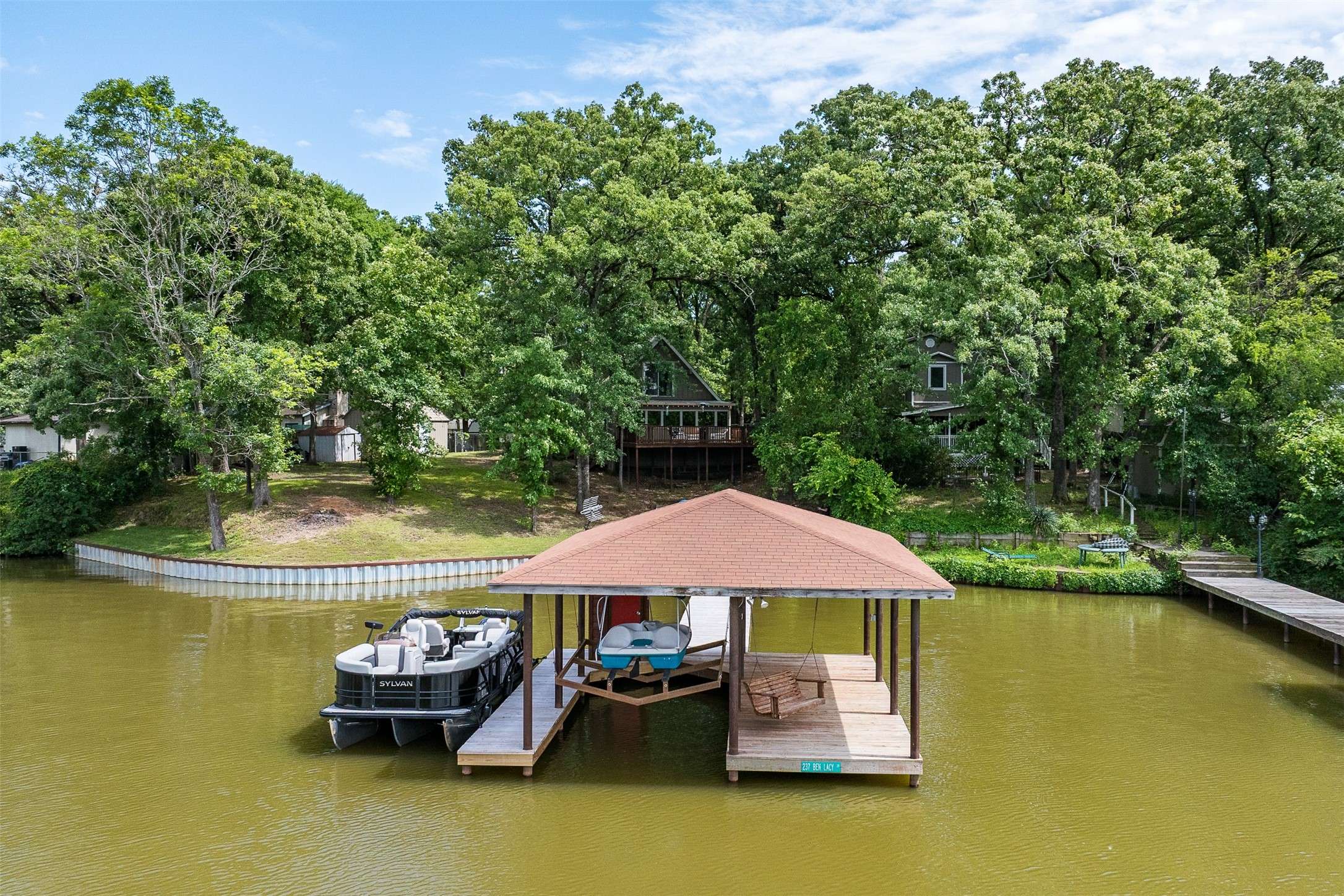 237 Ben Lacy DR, Gun Barrel City, TX 75156