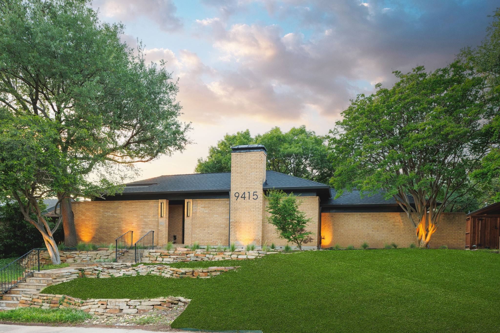 Dallas, TX 75231,9415 Hill View DR