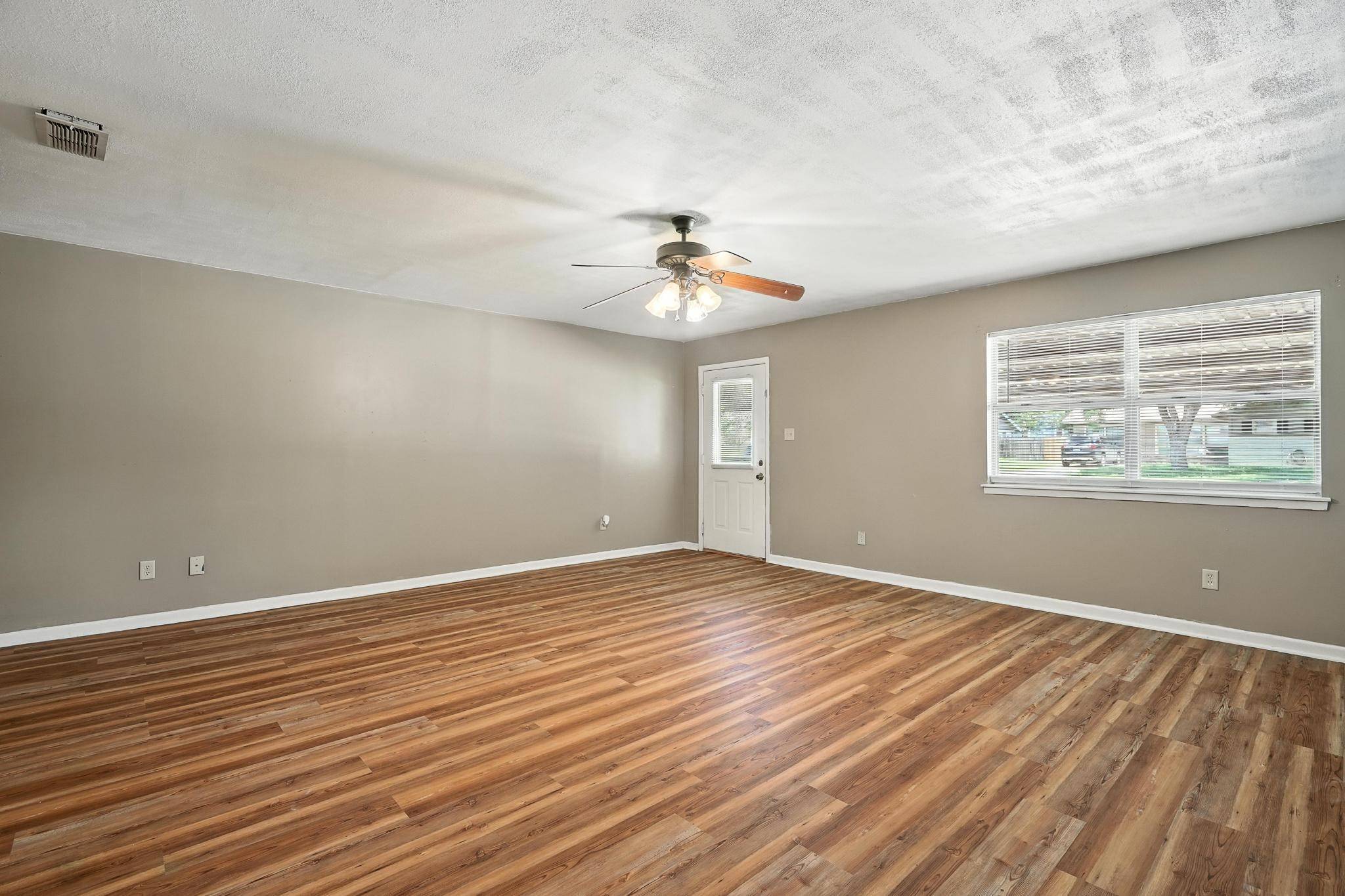 Abilene, TX 79605,2142 Woodard ST
