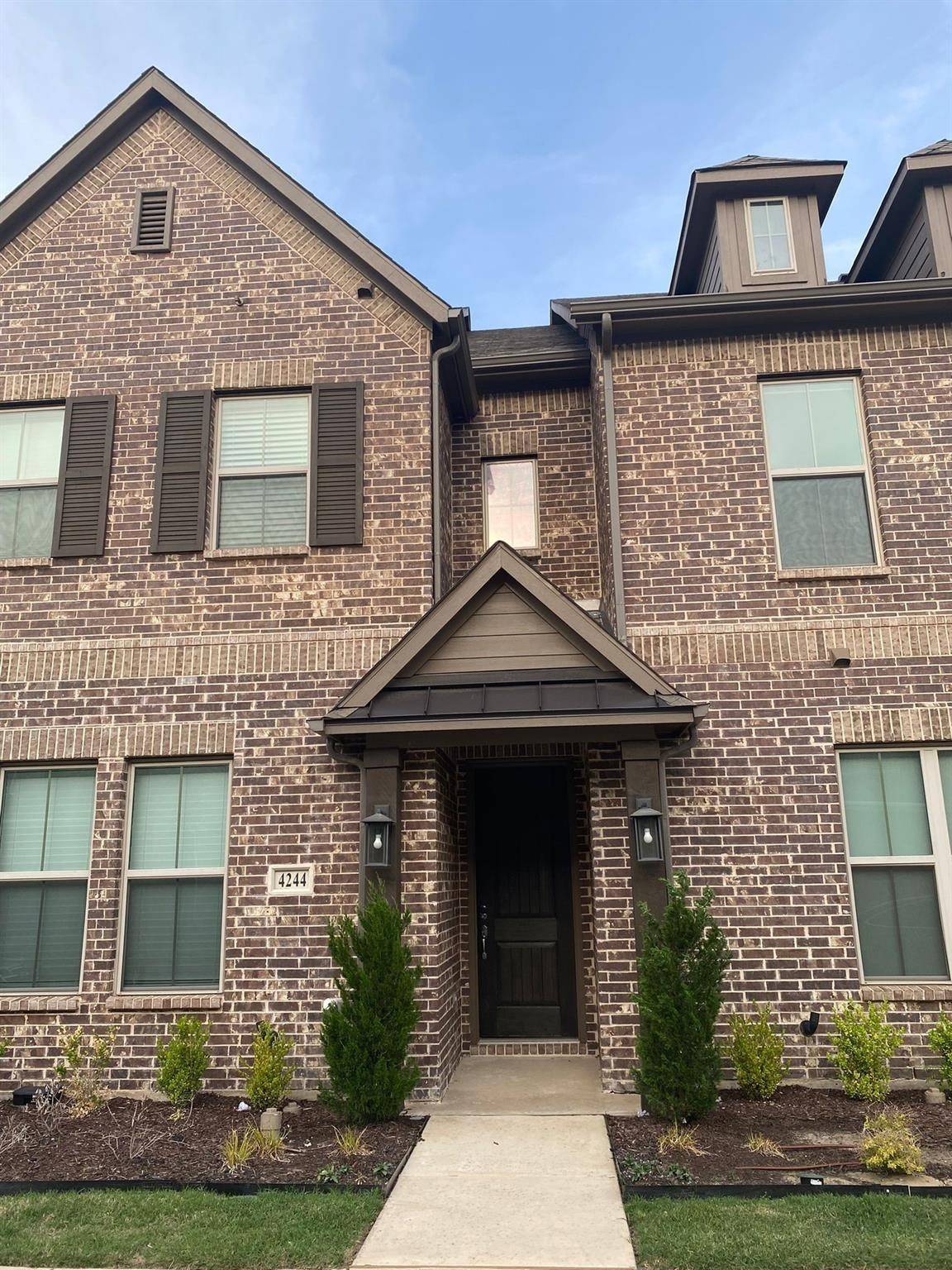4244 Wetstone LN, Frisco, TX 75034