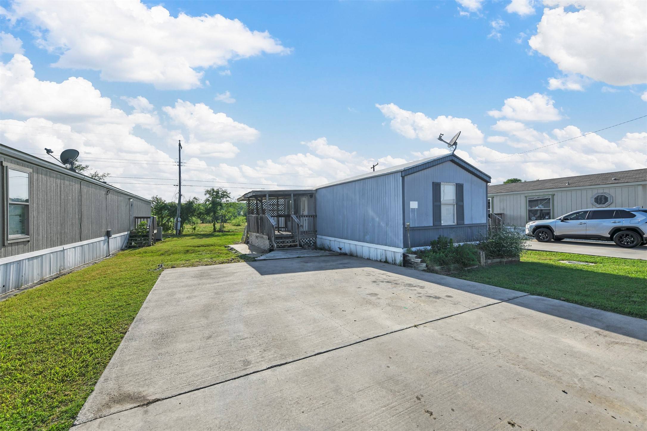 Newark, TX 76071,454 Sandy Bass LN