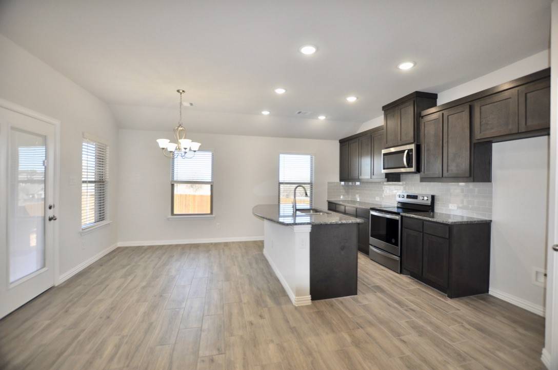 Weatherford, TX 76087,512 Paloma ST