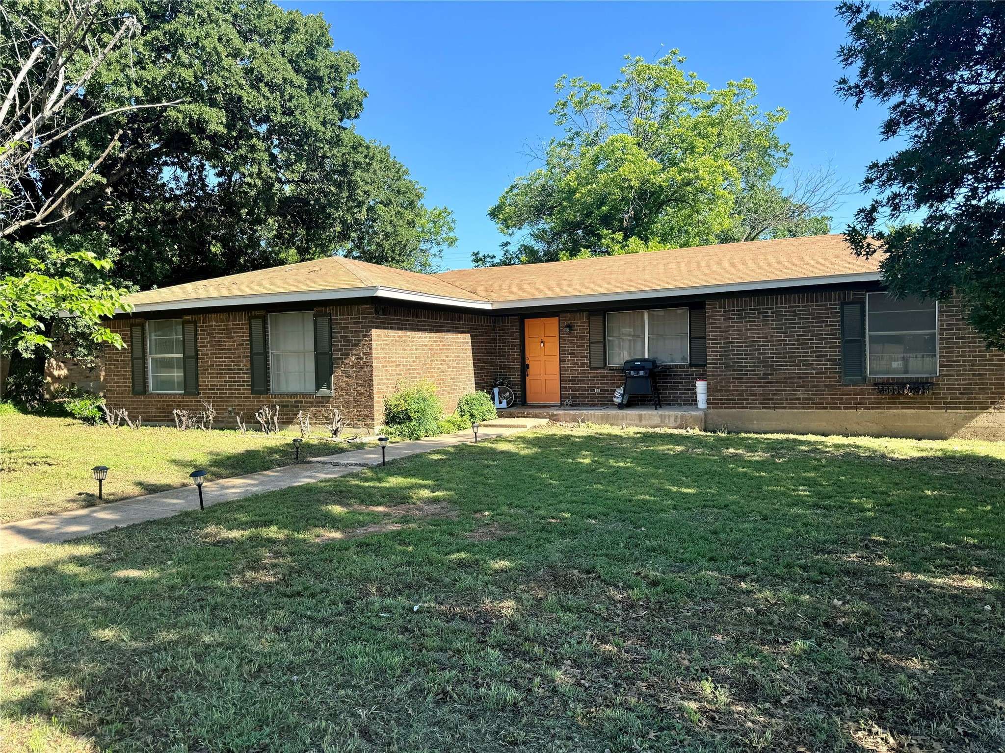 Cisco, TX 76437,1400 Royal LN