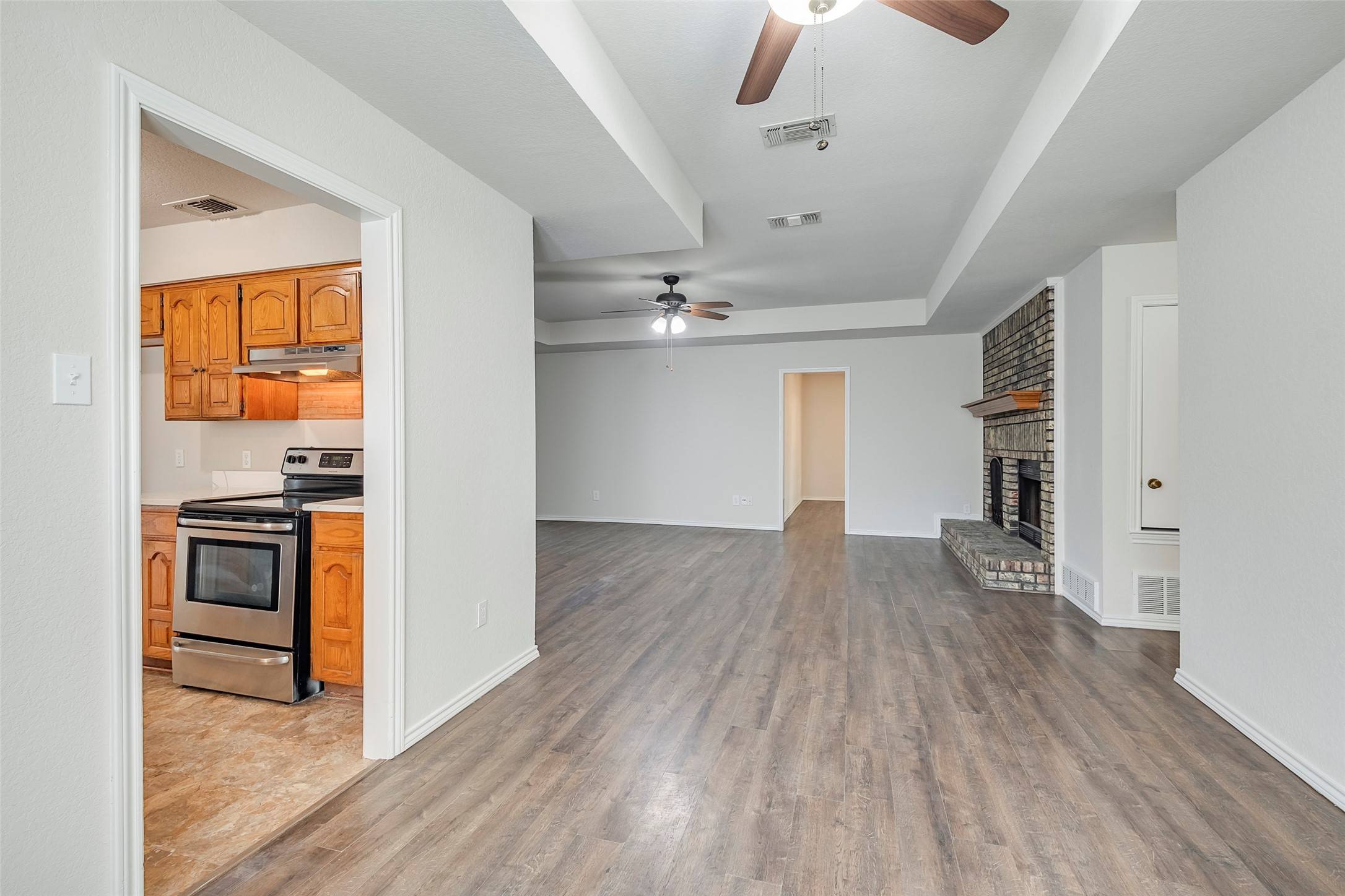 Fort Worth, TX 76108,416 Birchwood LN