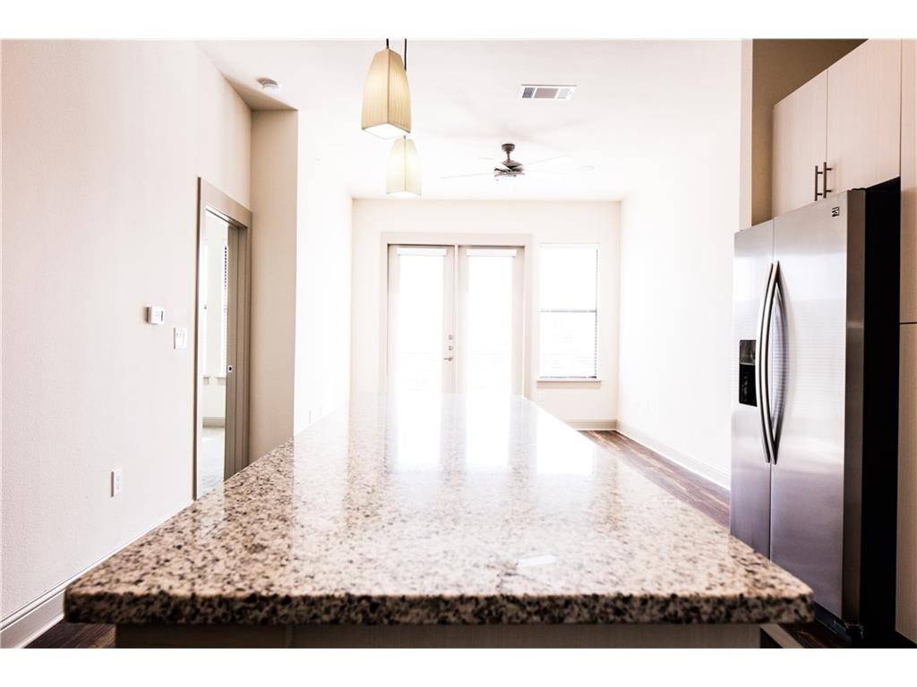 2901 W 5th ST #301, Fort Worth, TX 76107