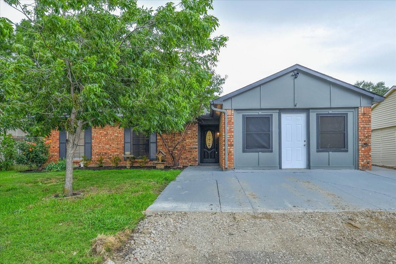 The Colony, TX 75056,5524 King DR
