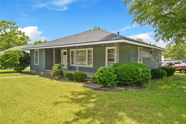 Denison, TX 75021,500 E Monterey ST