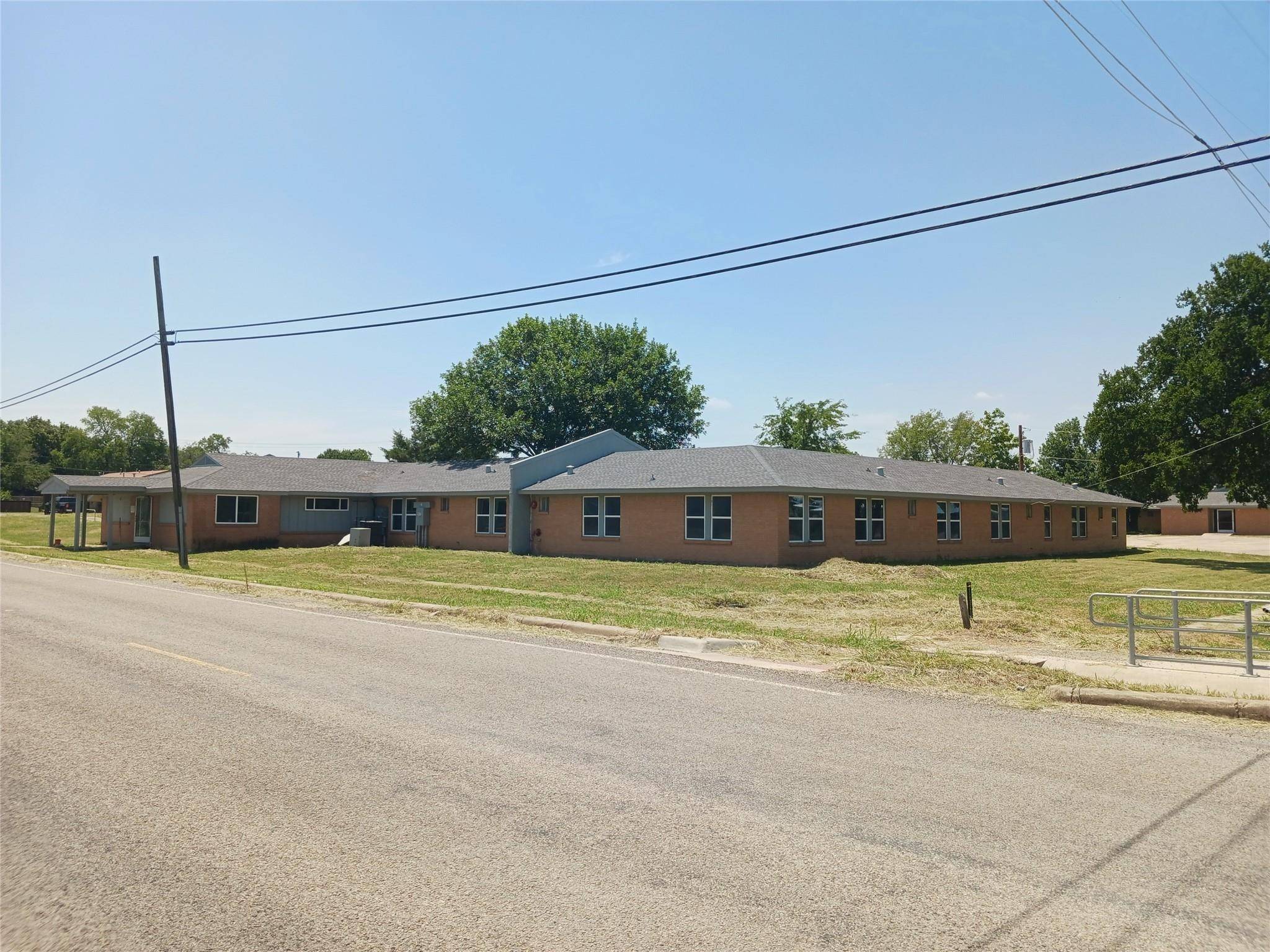 Whitewright, TX 75491,400 S Bond ST