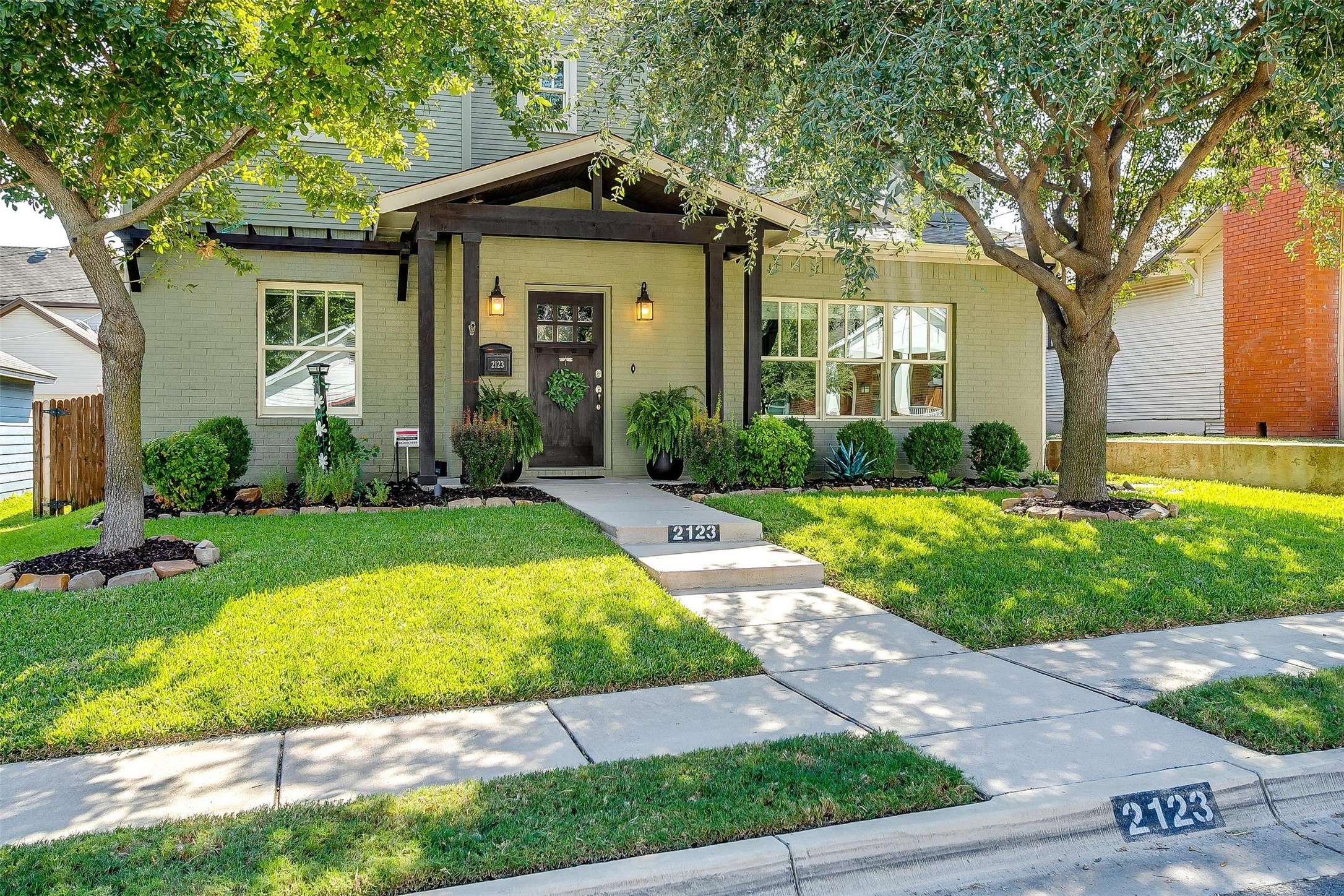 Fort Worth, TX 76110,2123 Harrison AVE