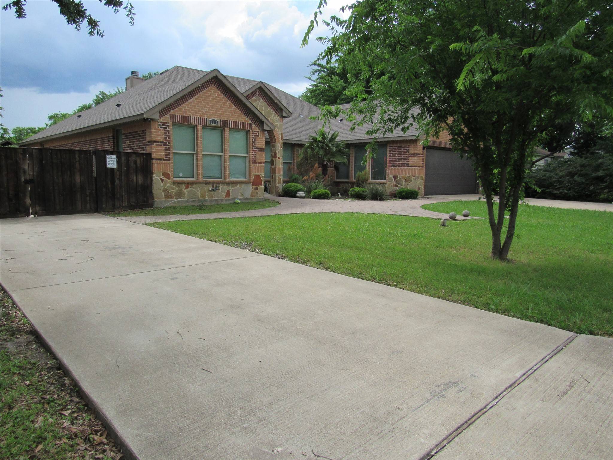 Lancaster, TX 75134,2817 Henry RD