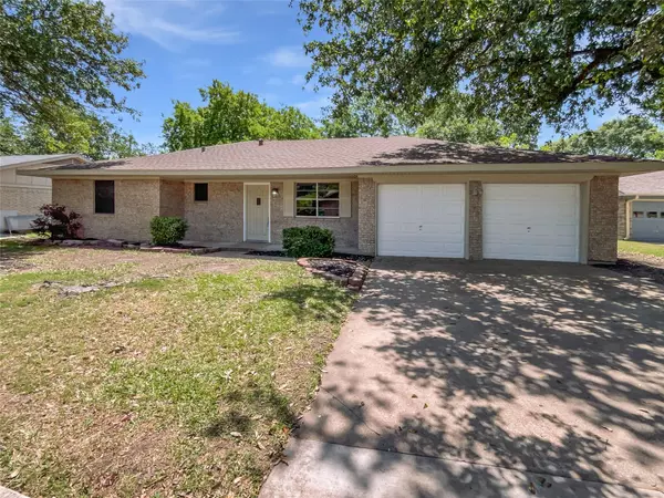 103 Comanche CT, Waxahachie, TX 75165