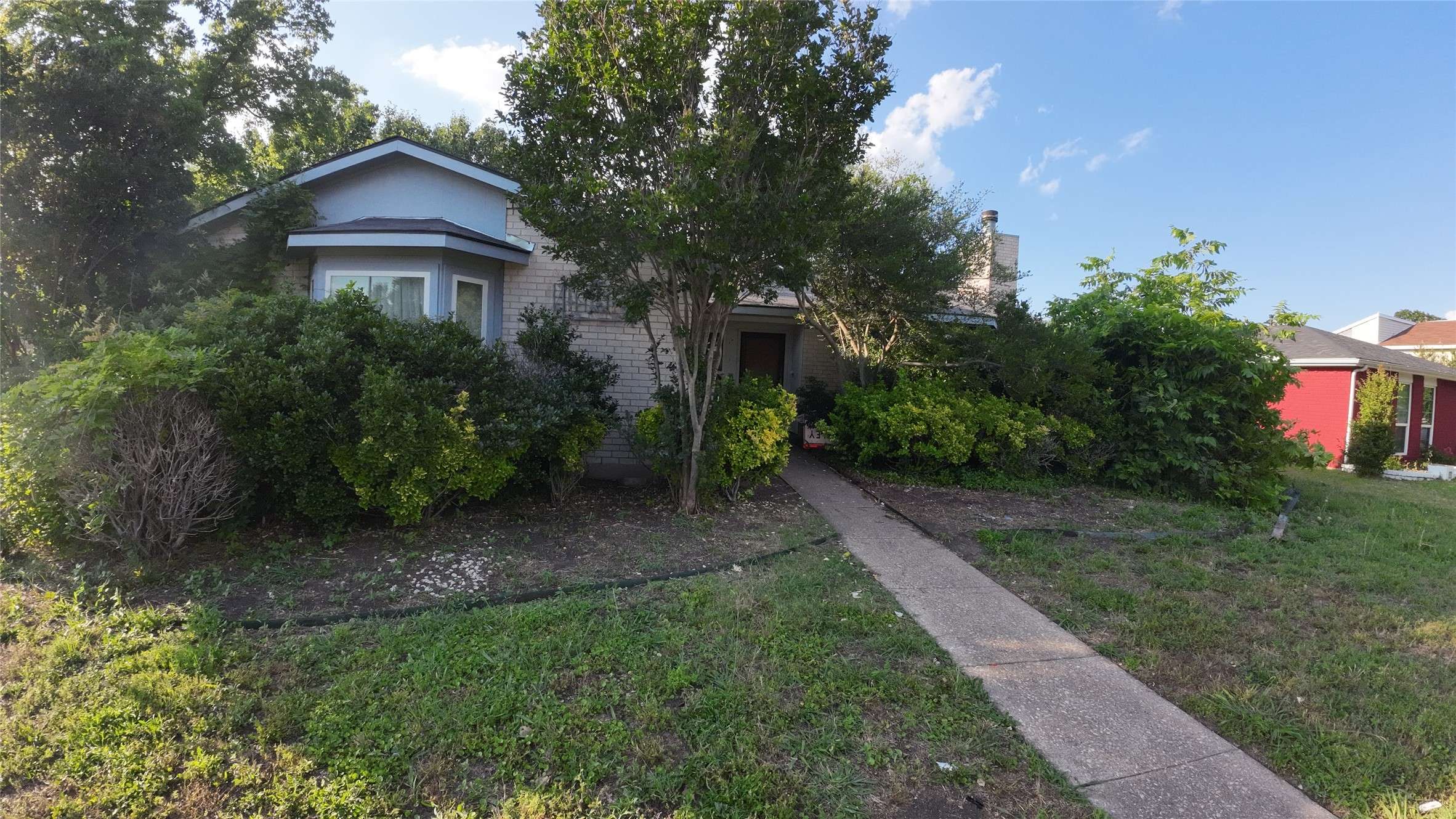 1817 Lewis DR, Garland, TX 75041