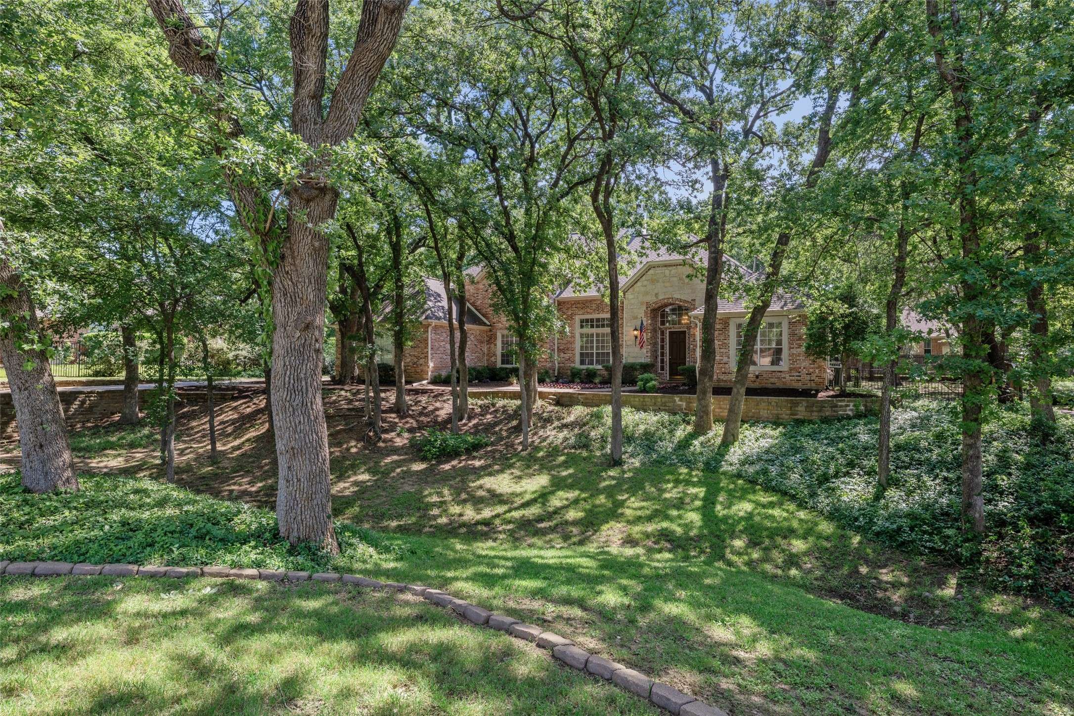 1405 Dartmouth DR,  Southlake,  TX 76092